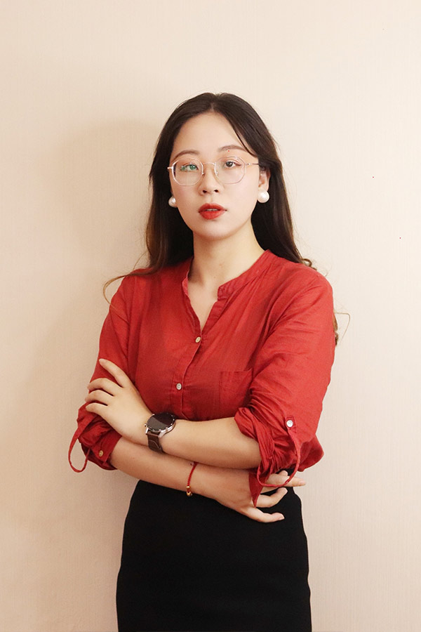 户县张治华 本科学历，毕业于陕西师范大学